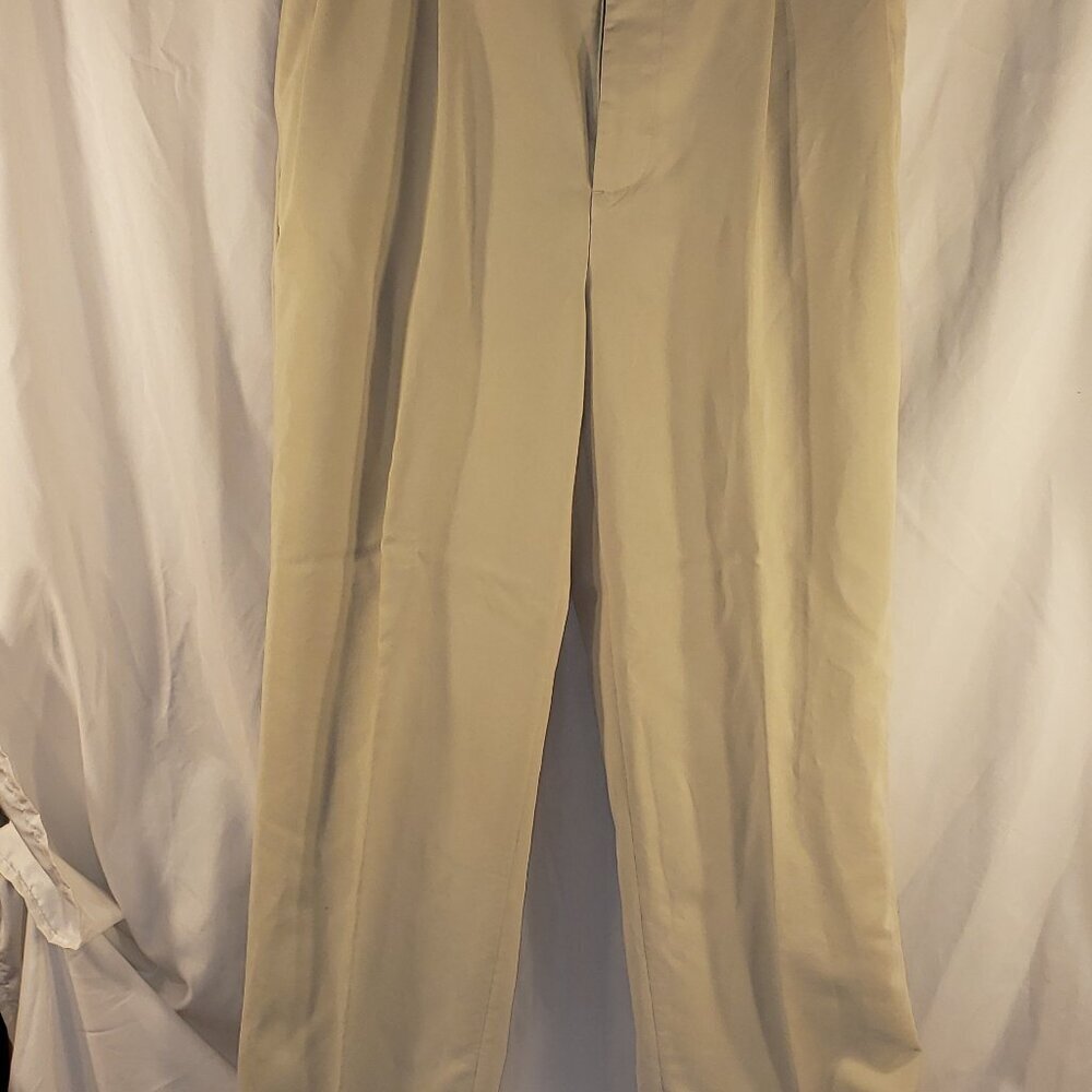Nautica "Rigger" Men's Classic Fit Khakis, Size 32W x 30L, Light Beige
